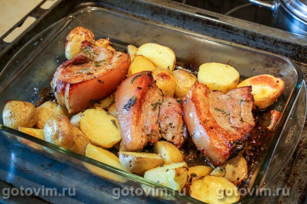Свиная грудинка с горчицей, лимоном и мятой в духовке Свиная грудинка с горчицей, лимоном и мятой в духовке