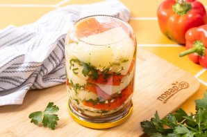 Маринованный болгарский перец с чесноком Маринованный болгарский перец с чесноком